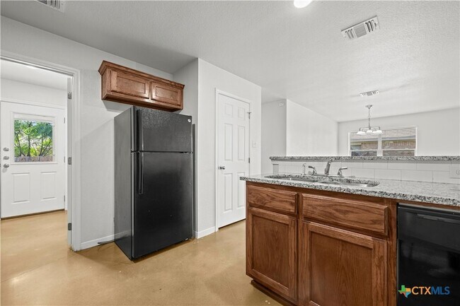 Building Photo - 1809 Indian Trail