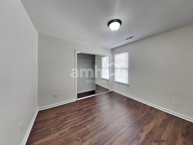 Building Photo - 126 Elrosa Rd