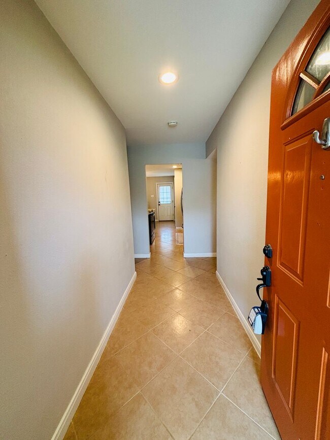Building Photo - Charming home for lease in the heart of North Richland Hills!
