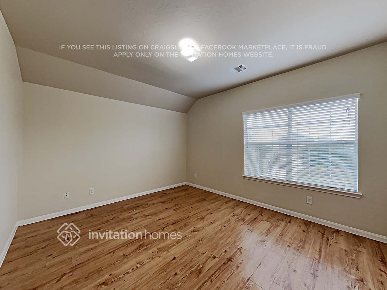 Building Photo - 18723 Dennington Dr