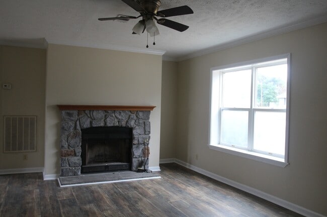 Building Photo - 1603 Cromartie Beach Dr