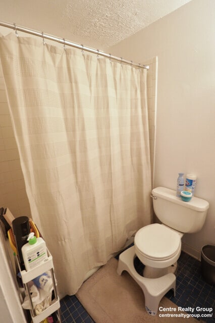 Building Photo - 30 Isabella St