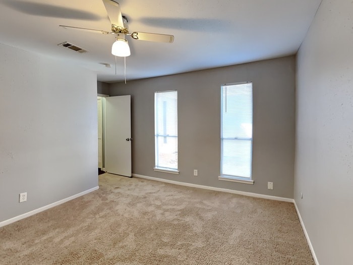 Building Photo - 15727 Cascade Point Dr