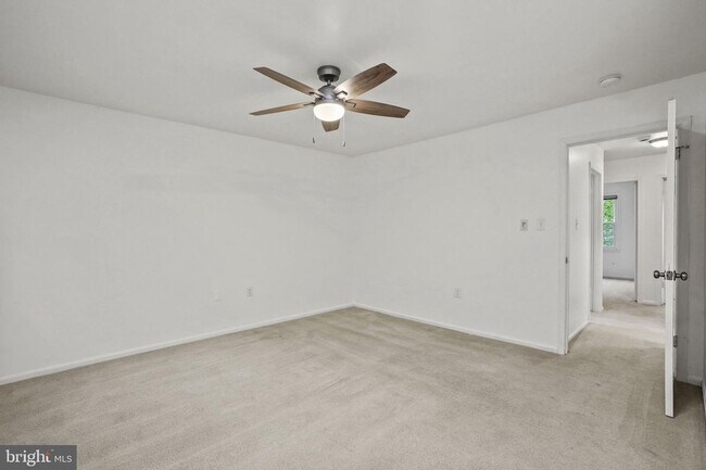 Building Photo - 9086 Brook Ford Rd