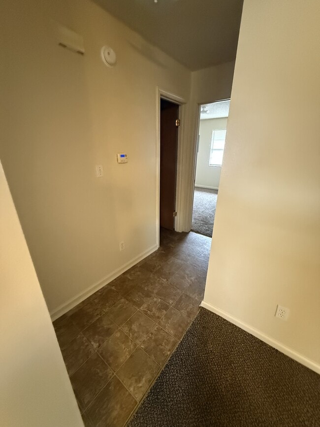 Building Photo - 100 A Ruth Cove