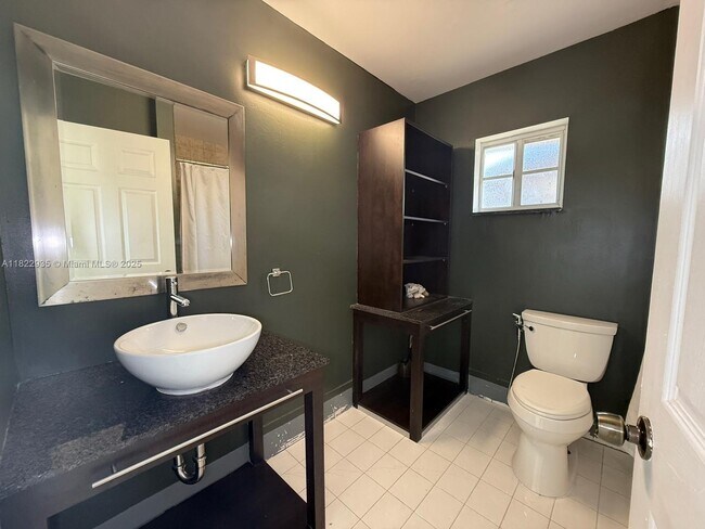 Building Photo - 3461 SW 154th Ct