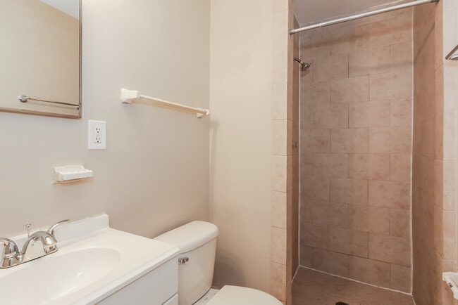 Building Photo - 4022 Rodby Dr