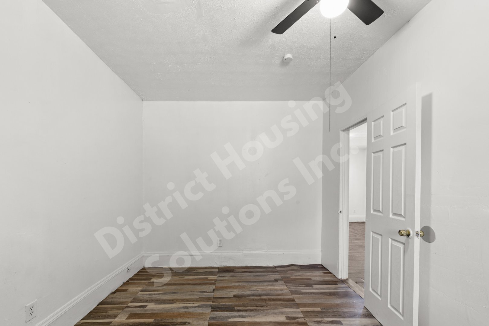 Building Photo - 8302 Sowinski Ave