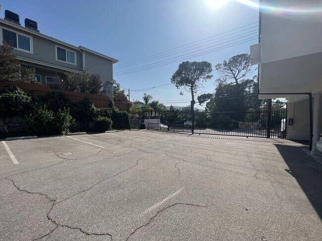 Building Photo - 7766 Wyngate St