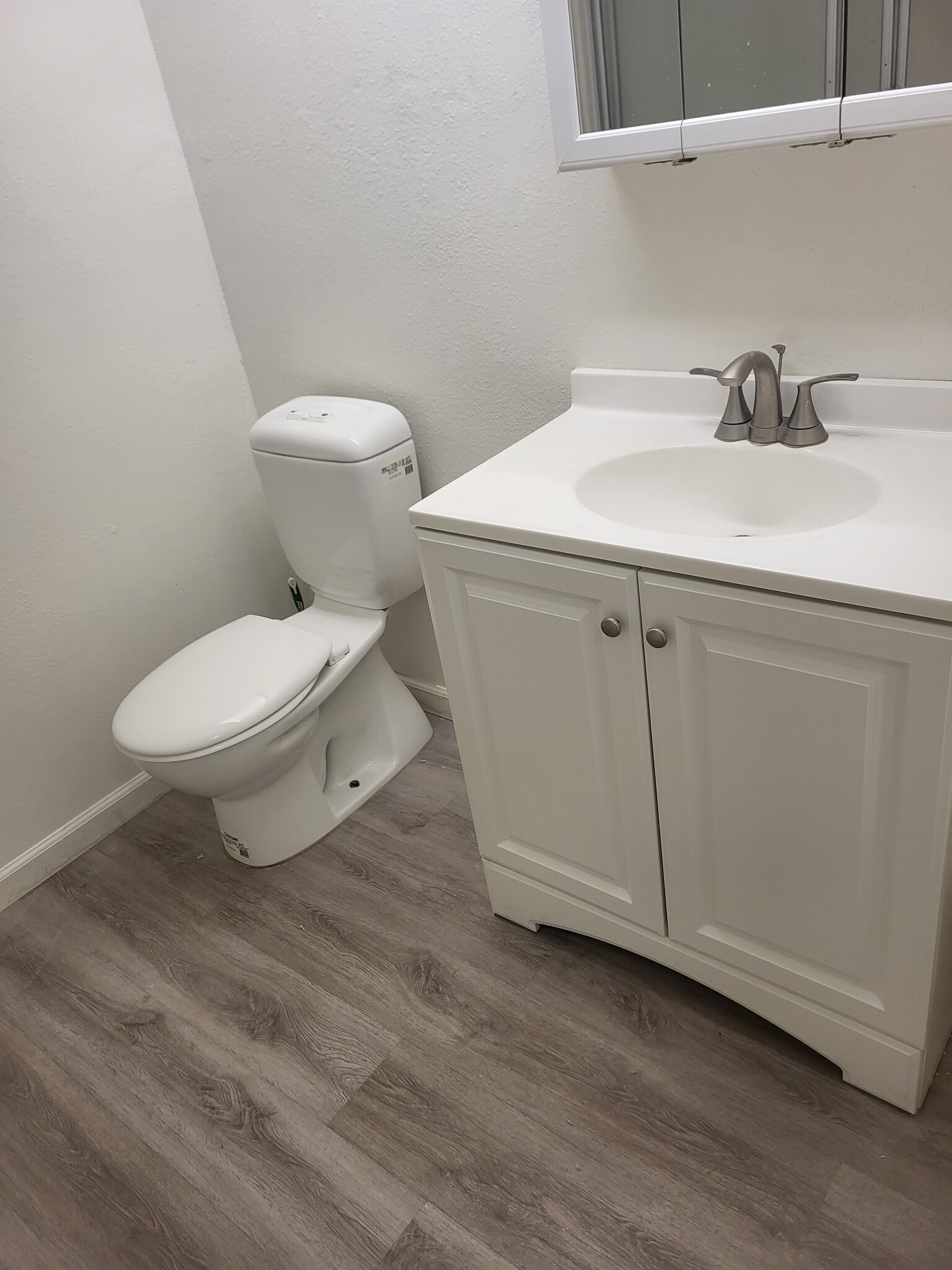 Building Photo - 562 Ebbtide Cir