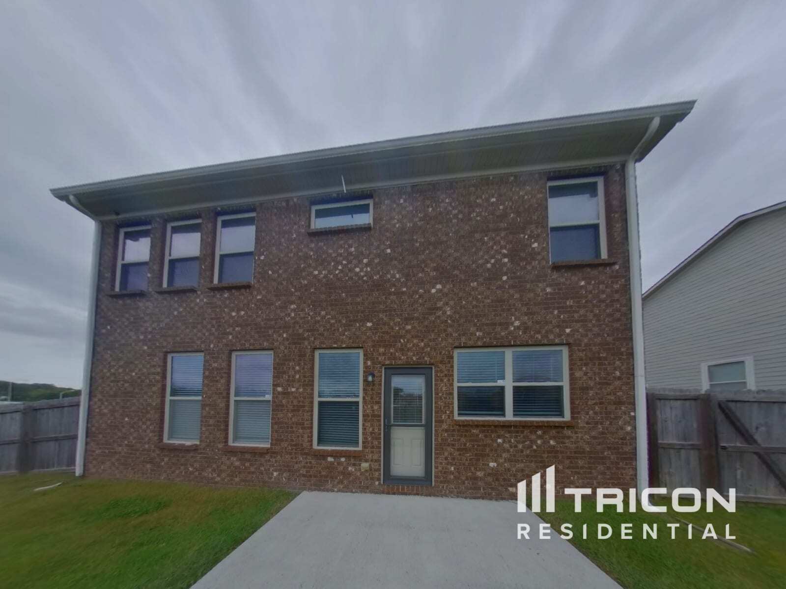 Building Photo - 4941 Kingdom Dr