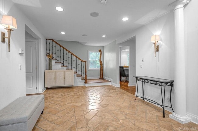 Building Photo - 87 Arleigh Rd