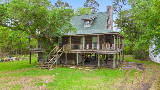 Building Photo - 1882 Lodgepole Dr