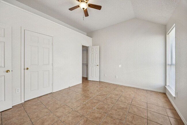 Building Photo - 1602 Develon Dr