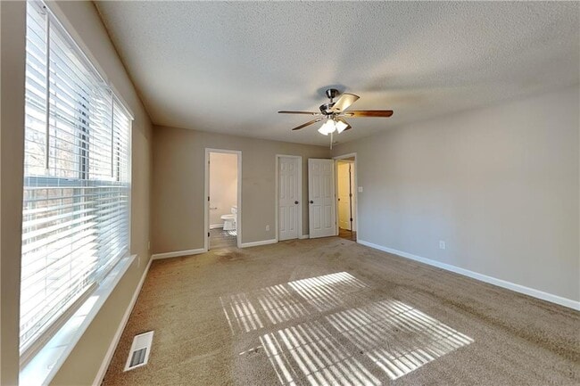 Building Photo - 192 Seals Dr