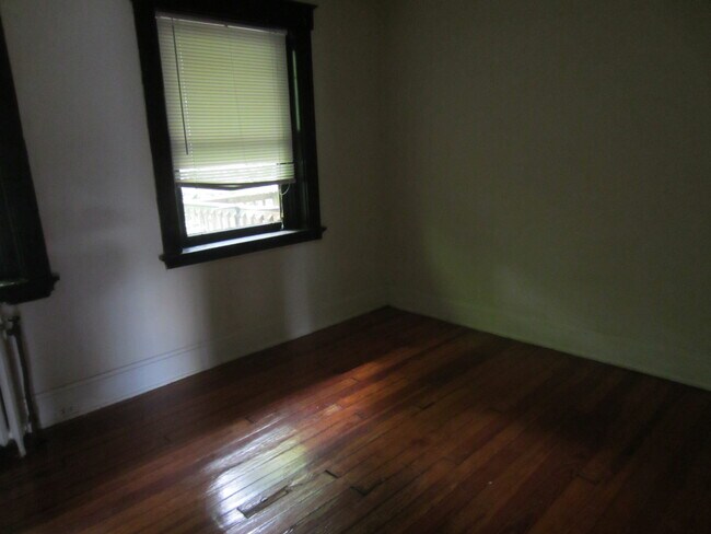 Building Photo - 621 Clemmer Ave