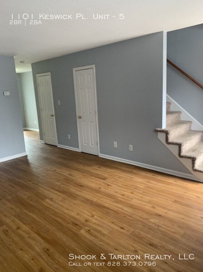 Building Photo - 1101 Keswick Pl