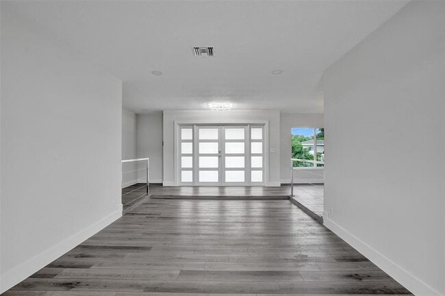 Building Photo - 5361 SW 7th St