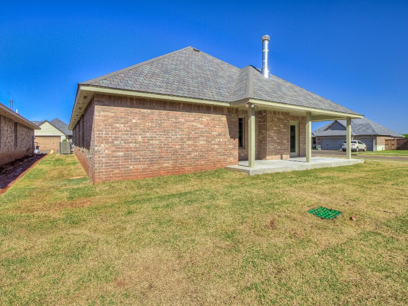 Building Photo - 16716 Doyle Dr