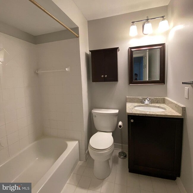Building Photo - 9132 Conservation Way