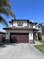 Building Photo - 620 N Paulina Ave
