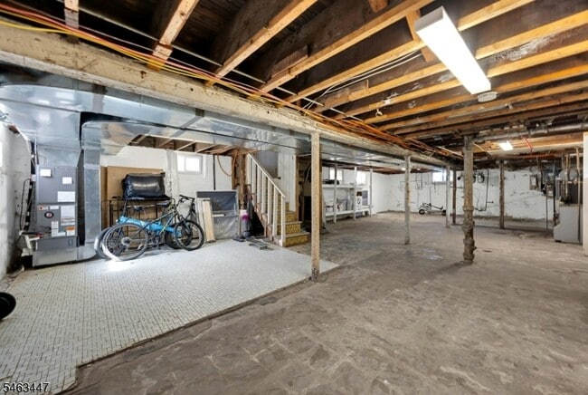 Building Photo - 58 Floyd Ave