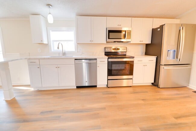 Building Photo - 1022 Bridgetown Ct