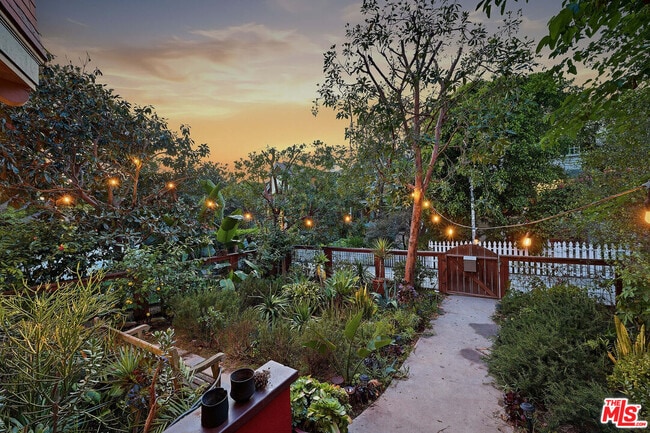 Building Photo - 34 Park Ave