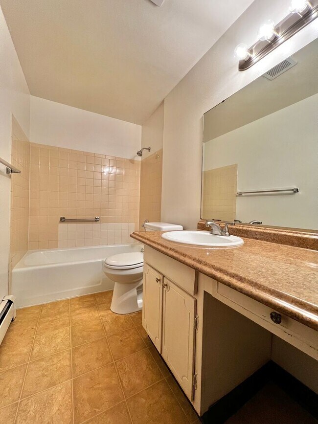 Building Photo - Mathews634 (KC-JF-NB)