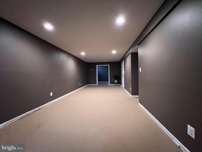 Building Photo - 3925 Beeker Mill Pl