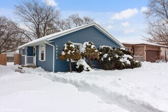 Building Photo - 16713 Highview Ave