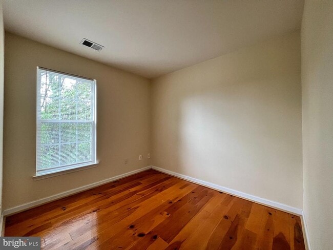 Building Photo - 10168 Elgin Way