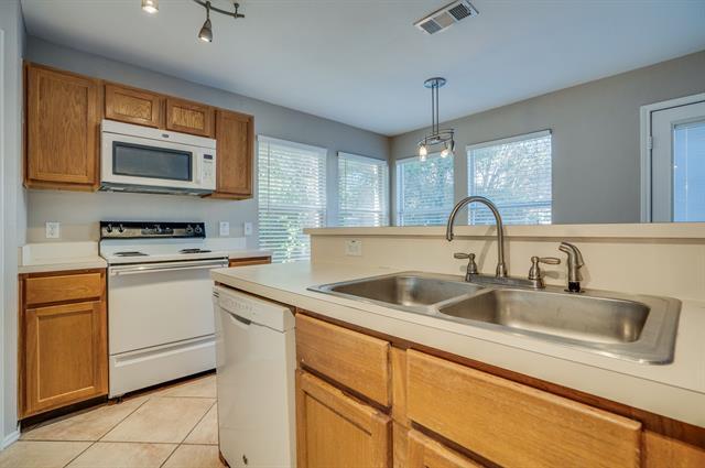 Building Photo - 2032 Peregrine Ct
