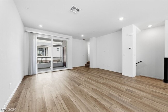 Building Photo - 9238 Soho Sky Ct