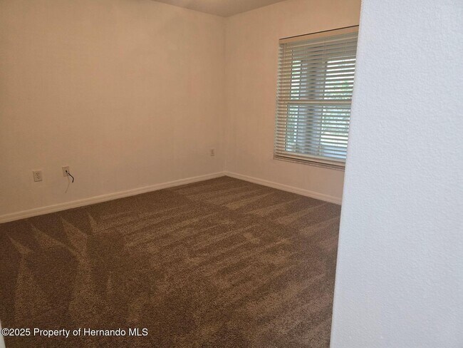 Building Photo - 542 Fairbanks Rd