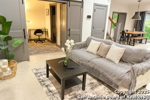 Building Photo - 122 Applin Ave