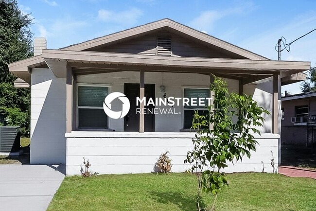Primary Photo - 4 Bedroom Pet-Friendly Home in WINTER HAVE...