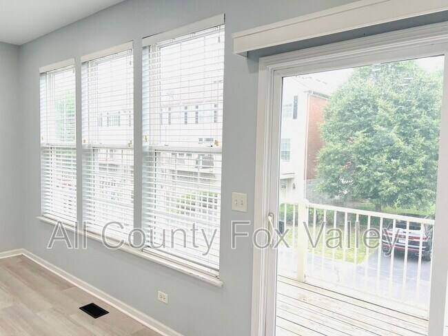 Building Photo - 1602 Edinburgh Dr