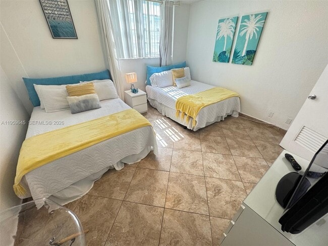 Building Photo - 3901 S Ocean Dr