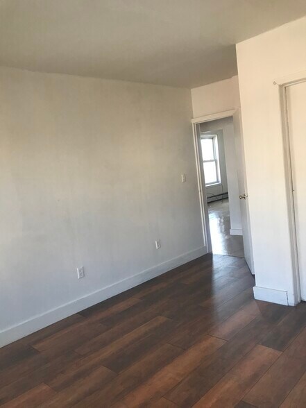 Building Photo - 546 Liberty Ave