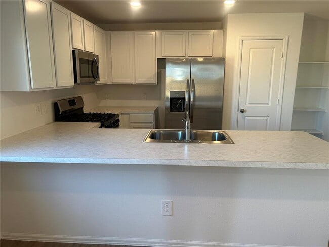 Building Photo - 144 Pine Bend Ct