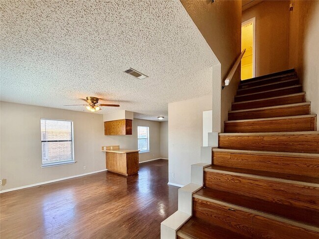 Building Photo - 3309 Fallmeadow St