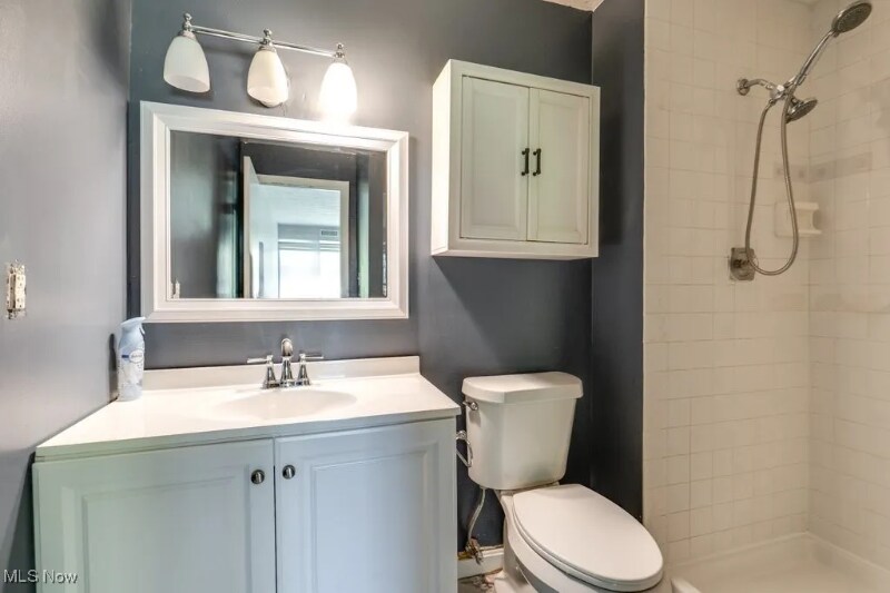 Building Photo - 26179 Raintree Blvd