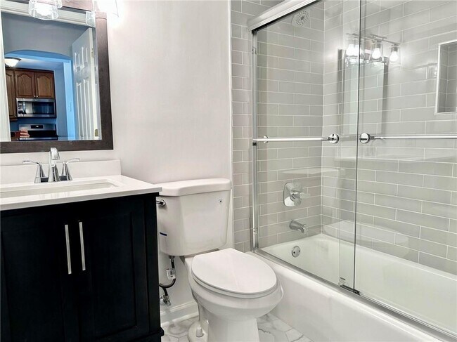 Building Photo - 620 Peachtree St NE