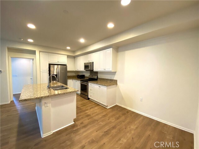 Building Photo - 584 Orlando Ct