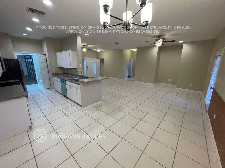 Building Photo - 22447 Kingsley Ln
