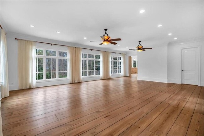 Building Photo - 115 Mount Paran Ridge