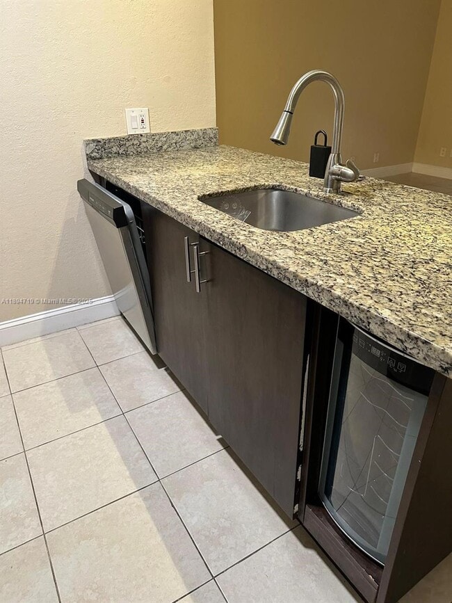 Building Photo - 5760 Rock Island Rd