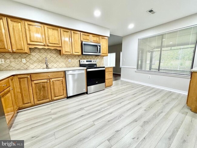 Building Photo - 39 S Turnberry Dr
