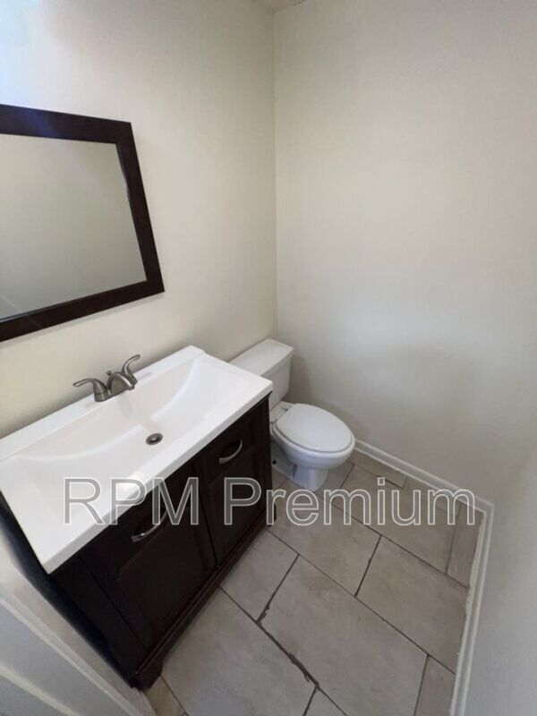 Building Photo - 5268 S Brightside View Dr